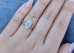 What techniques do people use to capture beautiful photos of their rings? 🥹