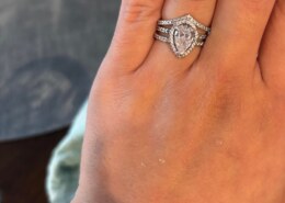 How do you wear pear-shaped rings? I can’t choose my favorite style.