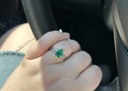 What are the steps to sell an engagement ring?